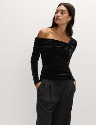 Marks & Spencer Damen schwarzes Langarmshirt mit Schlitz   M&S