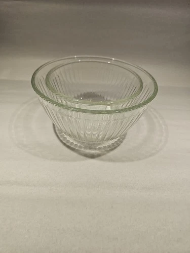 Set Of Pyrex Clear Ribbed Mixing Bowls, 3 & 6 Cup. 7401-S & 7402-S.