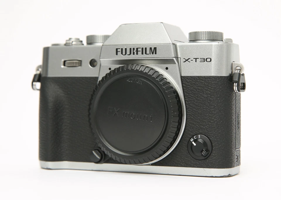 FUJIFILM X-T30 II Mirrorless Digital Camera (Body, Silver) 26.1MP, 7295 Shutter - Image 4 of 4