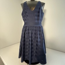 GAP Dress Womens 4 Navy Blue Striped Sleeveless Fit & Flare V Neck with Pockets