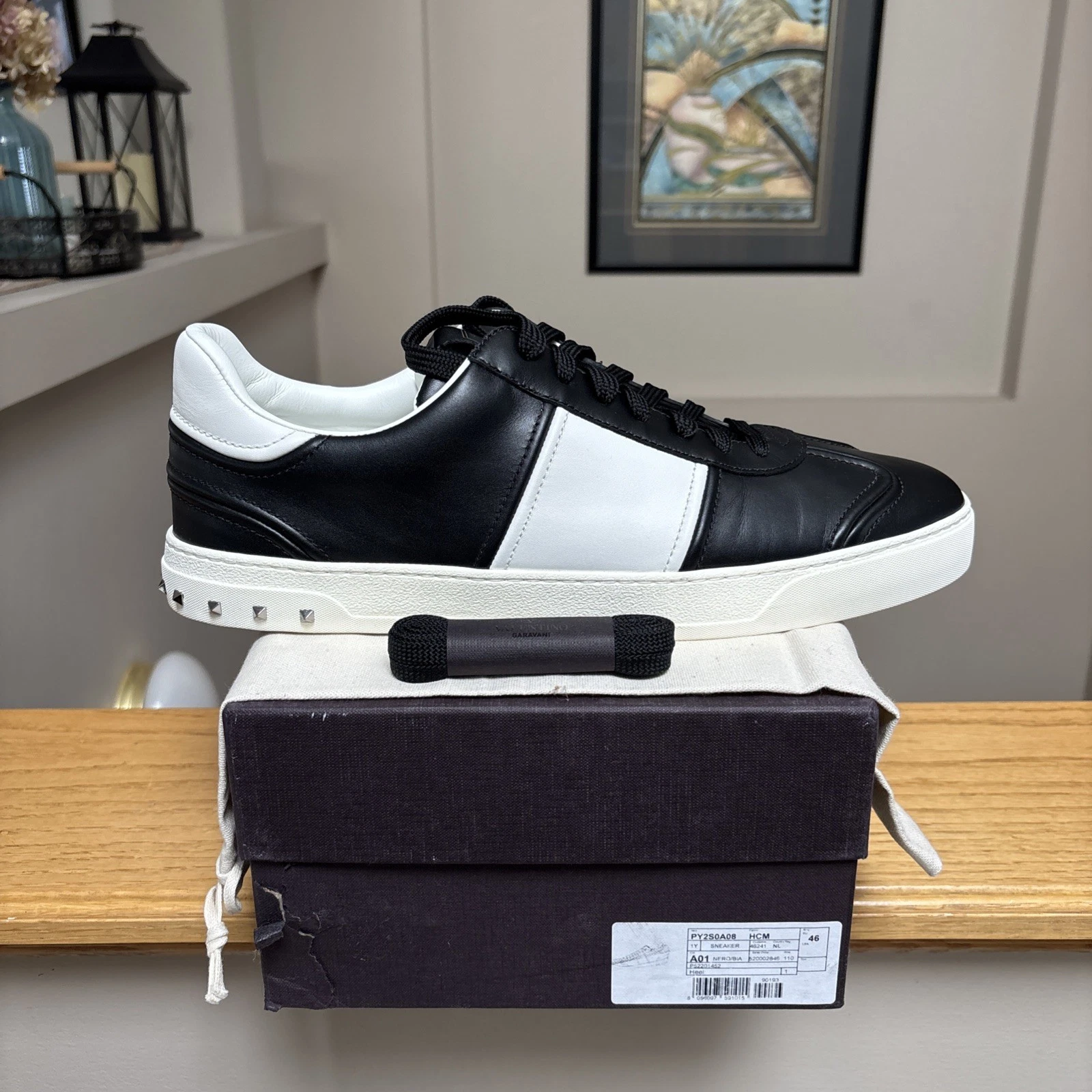 Valentino — Valentino Black & White Leather Fly Crew Sneakers - 13 US - Authentic - New