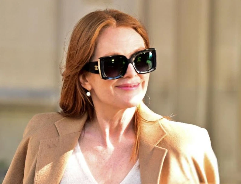 GAFAS DE SOL CHANEL 5435 CUADRADAS NEGRAS Y PLATEADAS con LENTE GRIS c501/S4! ¡SE ENVÍA HOY! Foto 3 de 4