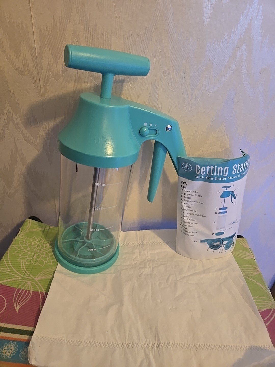 Pampered Chef Batter Mixer Dispenser with Free Shipping