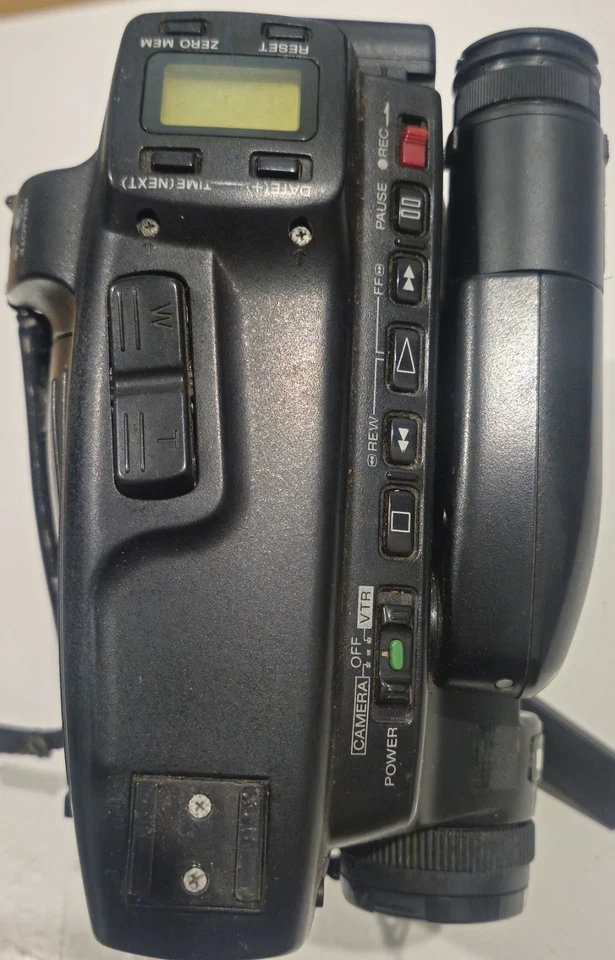 Sony Handycam CCD-TR50E Video8 Camcorder AF CCD 8x Zoom Vintage Camera - image 2 of 4