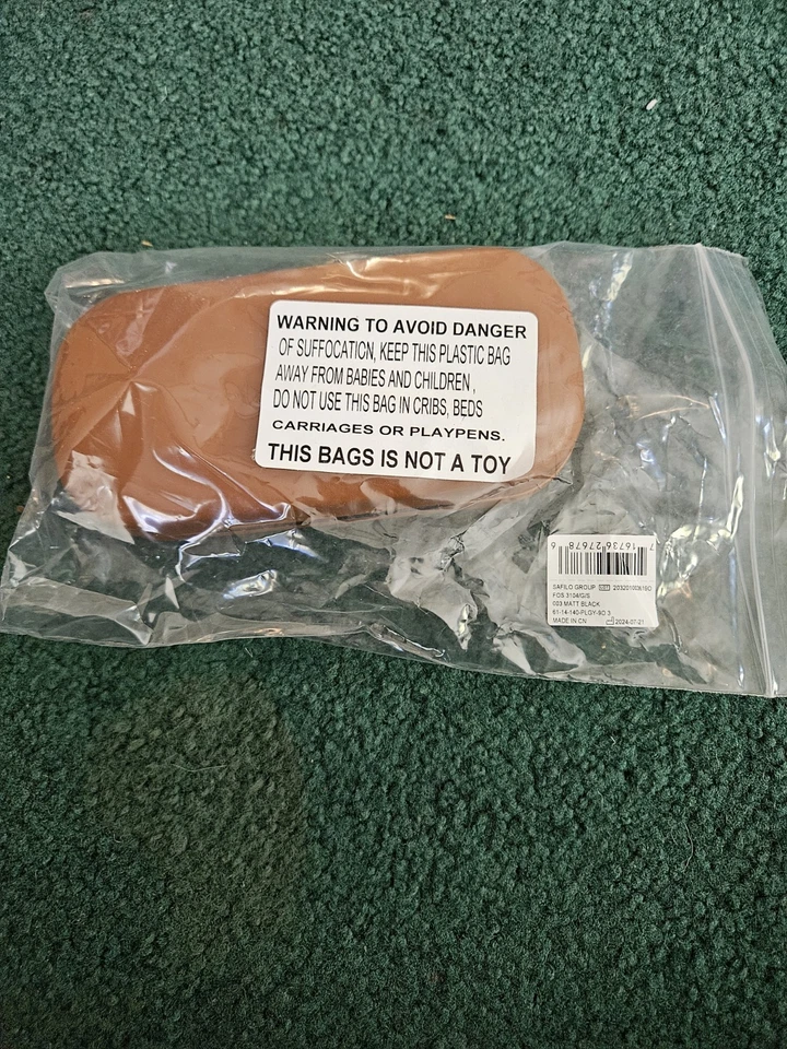 Gafas de sol Fossil Man FOS 3104/G/S 0003/9O 61 mm negro mate - lentes gris oscuro - NUEVAS Foto 3 de 4