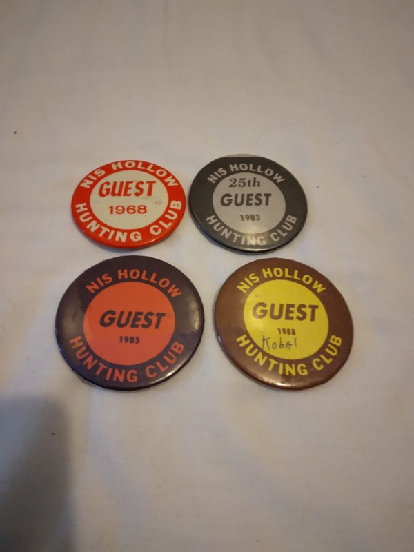LOT /4 1968, 83, 85, 88 NIS HOLLOW PENNSYLVANIA GUEST GUN HUNTING CLUB PINS