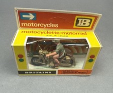 Vintage 1970s Britains LTD WW2 German Afrika Krops Dispatcher Rider #9694 Boxed