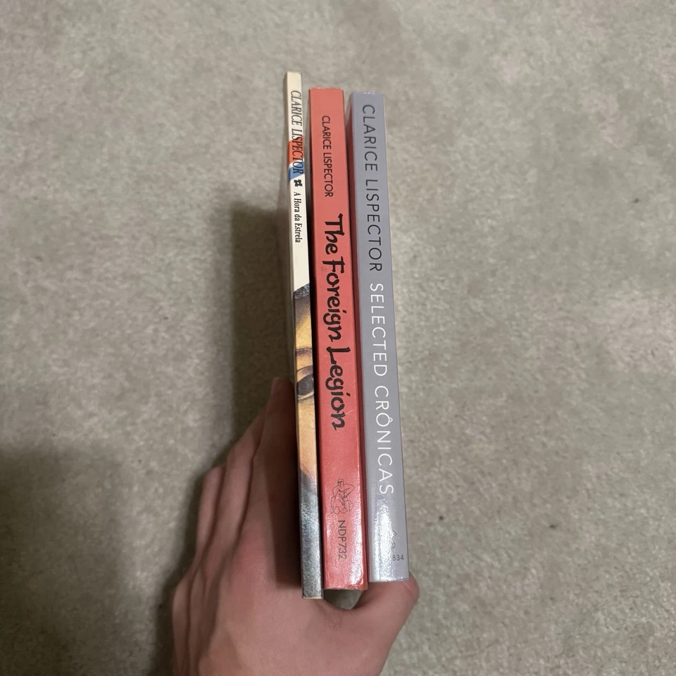 Lot of 3 Paperback Books by Clarice Lispector Stories Cronicas Hora - Image 3 of 4