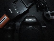 Canon 5d Mk2 21mp DSLR  in good used condition - 2 x Batteries & Charger