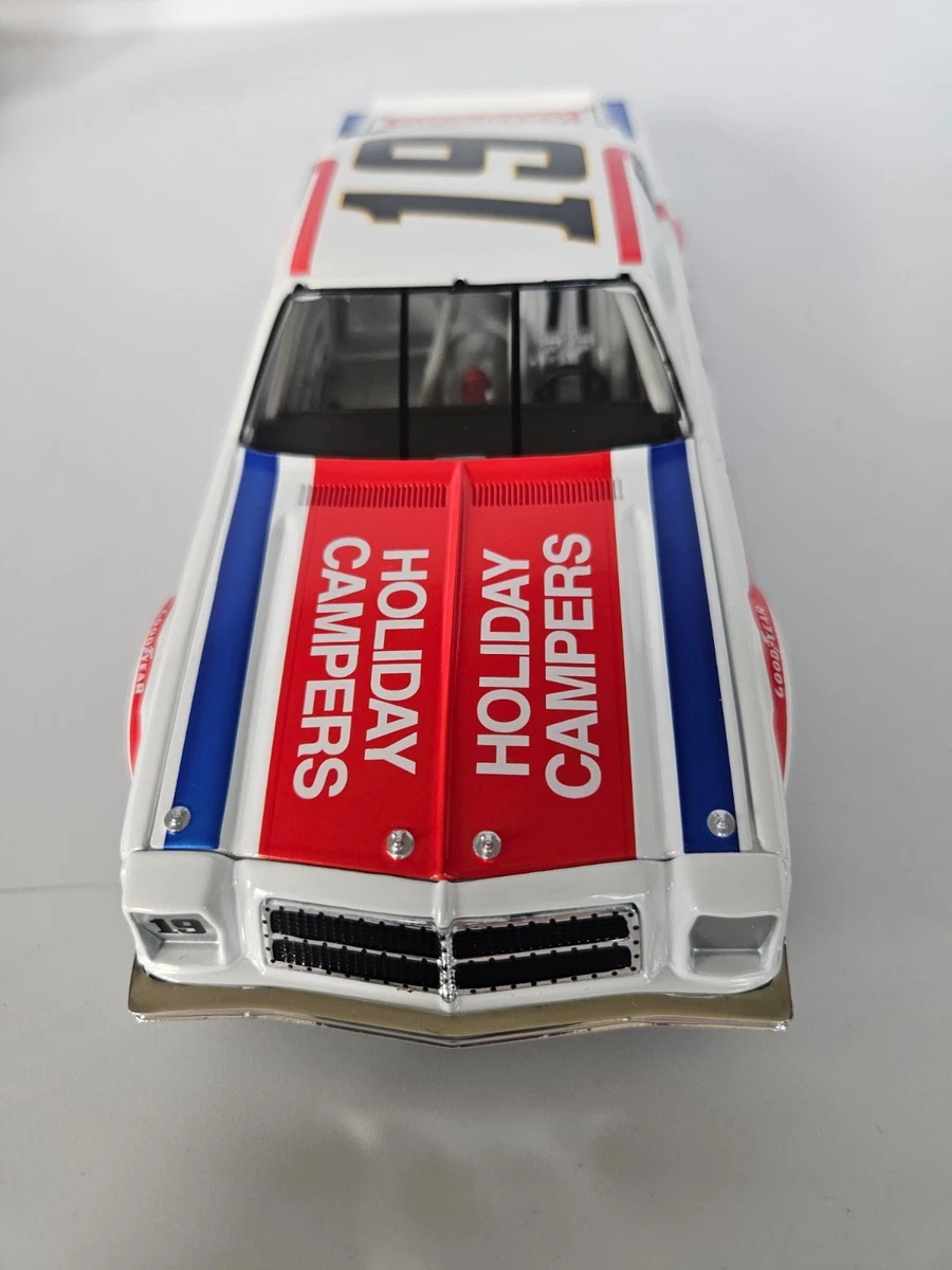 Dale Earnhardt Diecast Sport & Touring Cars 1977 Vehicle Year for