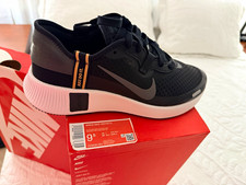 Nike Reposto Women s Lace-Up Low Top Mesh Sne...