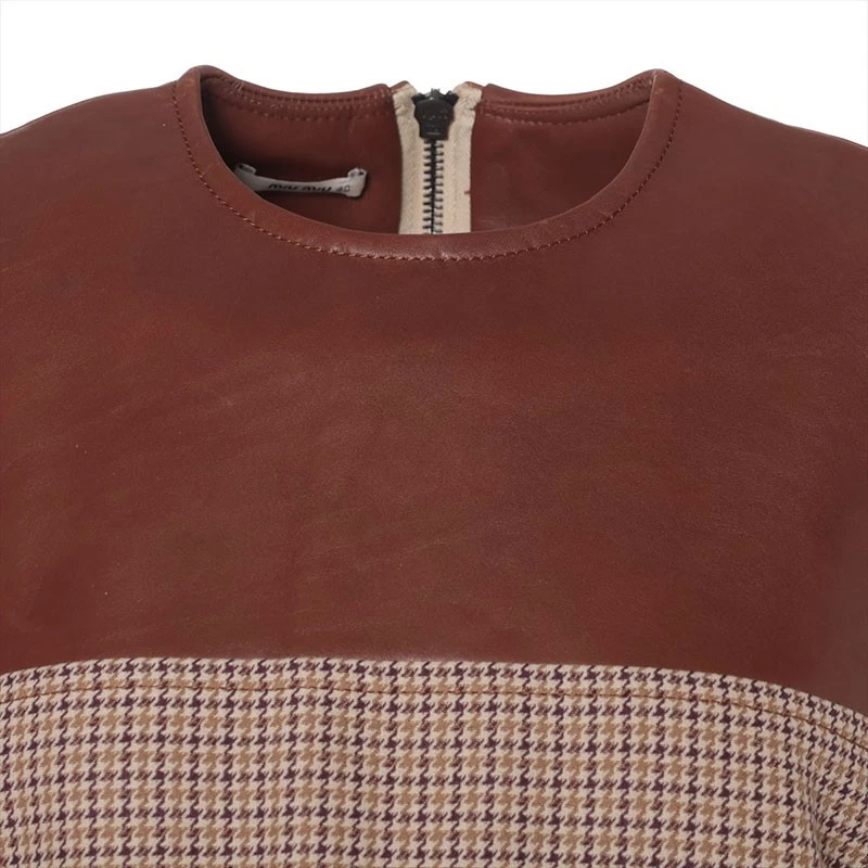 Camisa Miu Miu 2014 sem mangas de lã e couro com estampa total tamanho 40 uma pi... - Imagem 4 de 4