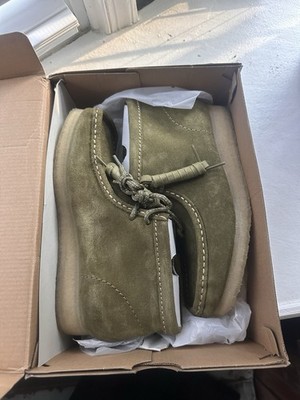 Clarks Originals Wallabee Boot Green Suede men Boots US 7.5