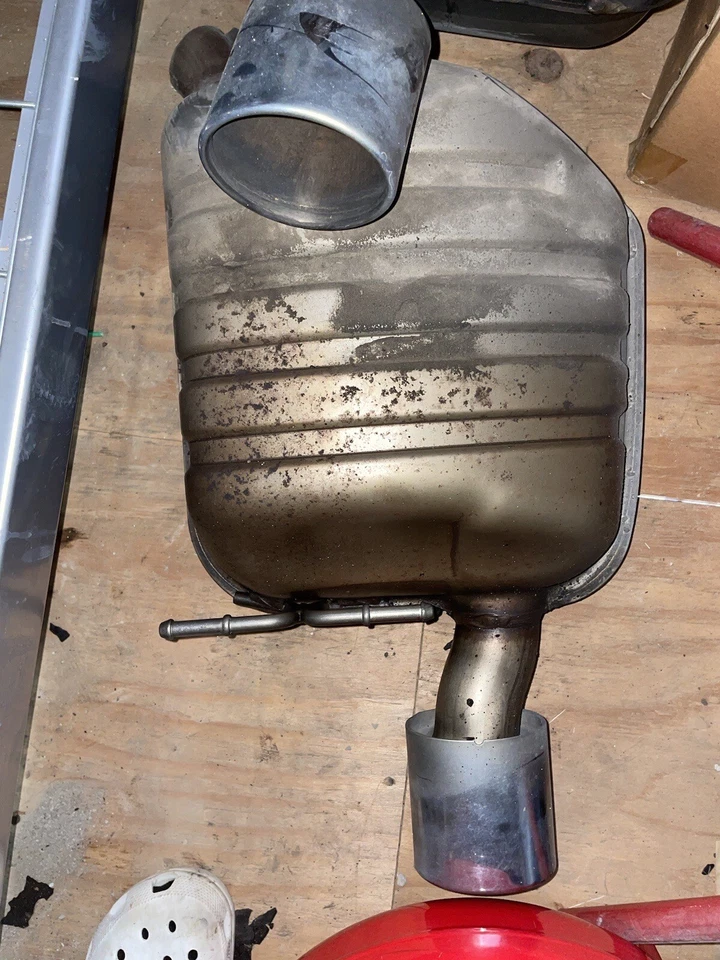 2004-2005 BMW 645Ci E63 E64 EXHAUST MUFFLER SET 7526181 (Both sides) - Image 3 of 4