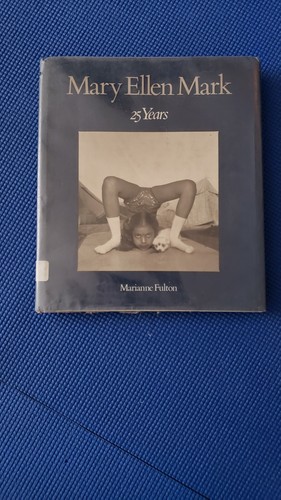 Mary Ellen Mark 25 Years 1st edition - Bild 2 von 8