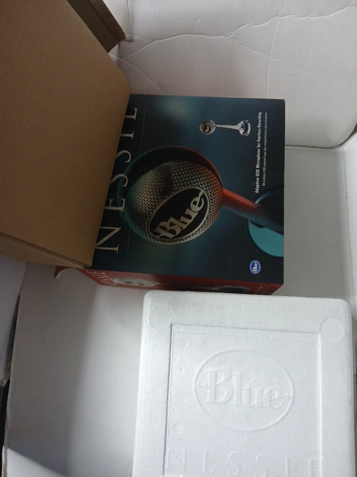 Nessie Dynamic Cable Professional Microphone Open Box Read Description - Image 2 of 2