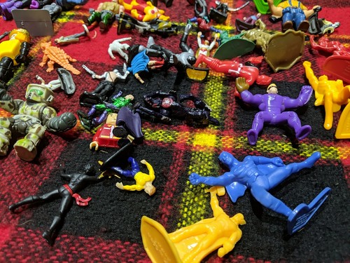 Random Miscellaneous Vintage 70s 80s Modern Action Figures Lot Various Toys - Picture 2 of 4