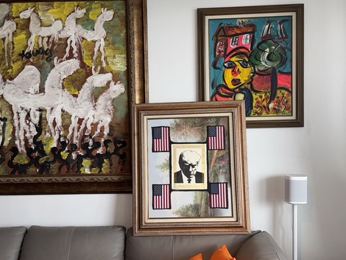 C. B. FLEMING B1962. DONALD TRUMP 45 & 47th PRESIDENT. VINTAGE FRAME 25”x29” - 第 10/15 張圖片