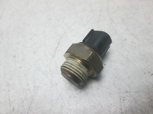 Thermoschalter Schalter Kühlerlüfter Ventilator FAN SWITCH Suzuki TL 1000 97-01