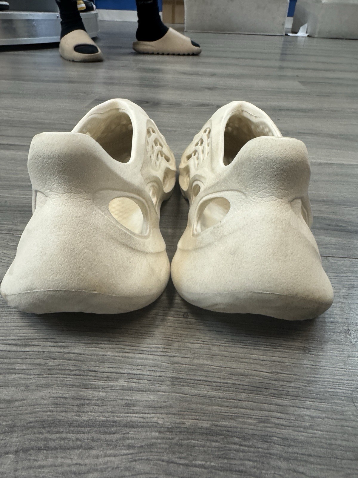 Adidas Yeezy Foam Runner (Sand) 2021 FY4567 Authentic No Box image 4