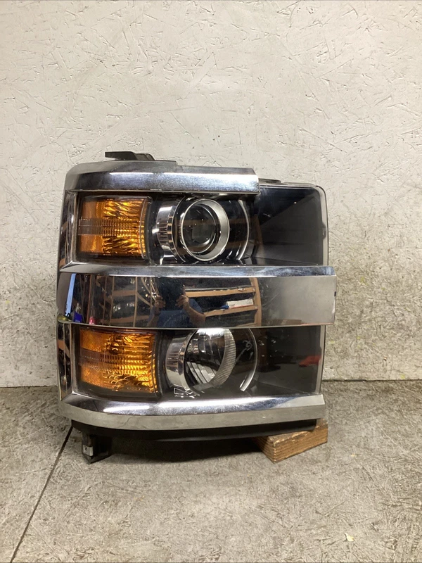 2014-2015 Chevy Silverado Passenger RH Halogen HEADLIGHT AFTERMARKET