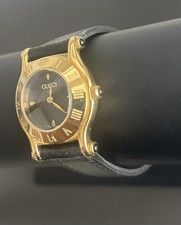 Gucci nice wmns 6 1/2" gold -blk watch, 100 authentic free fast ship 399.99