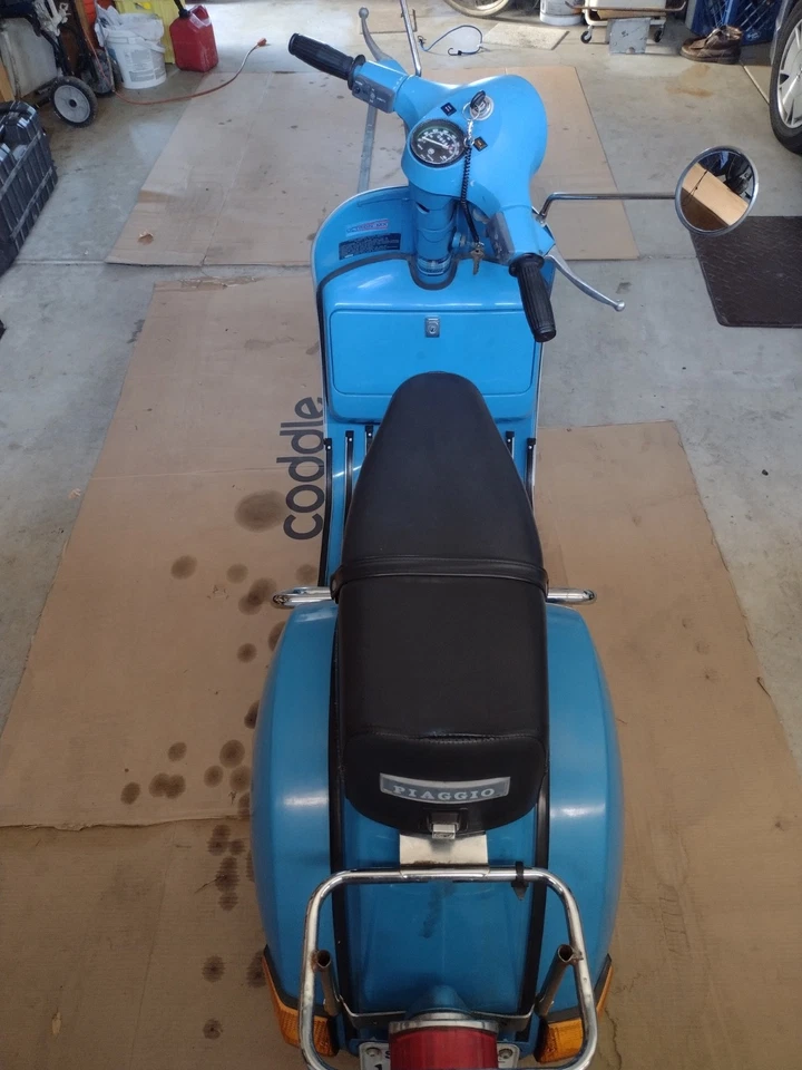 Vespa Scooter P200E - Image 4 of 4