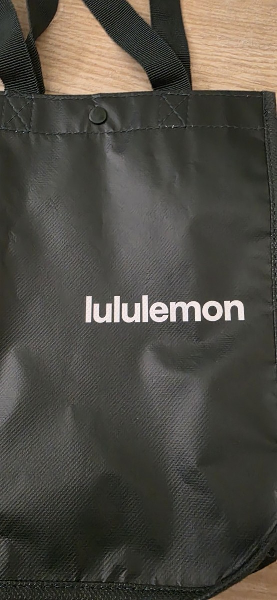 Lululemon Small Reusable Shopping Tote Lunch Bag - Green ***NEW!*** Lululemon Small Reusable Shopping Tote Lunch Bag - Green ***NEW!***