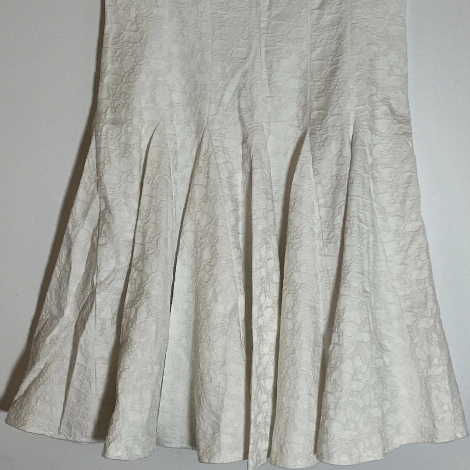 Eliza J Dress Womens 4 White Floral Brocade Shift Sleeveless Business Cocktail - Image 3 of 4