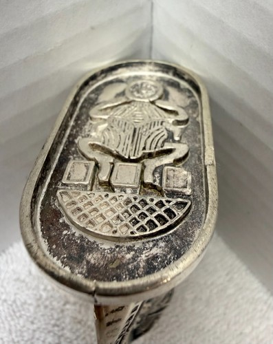 Sterling Silver Tutankhamun Bust Egypt Souvenir Hand Engraved 85g Vintage - Afbeelding 8 van 12