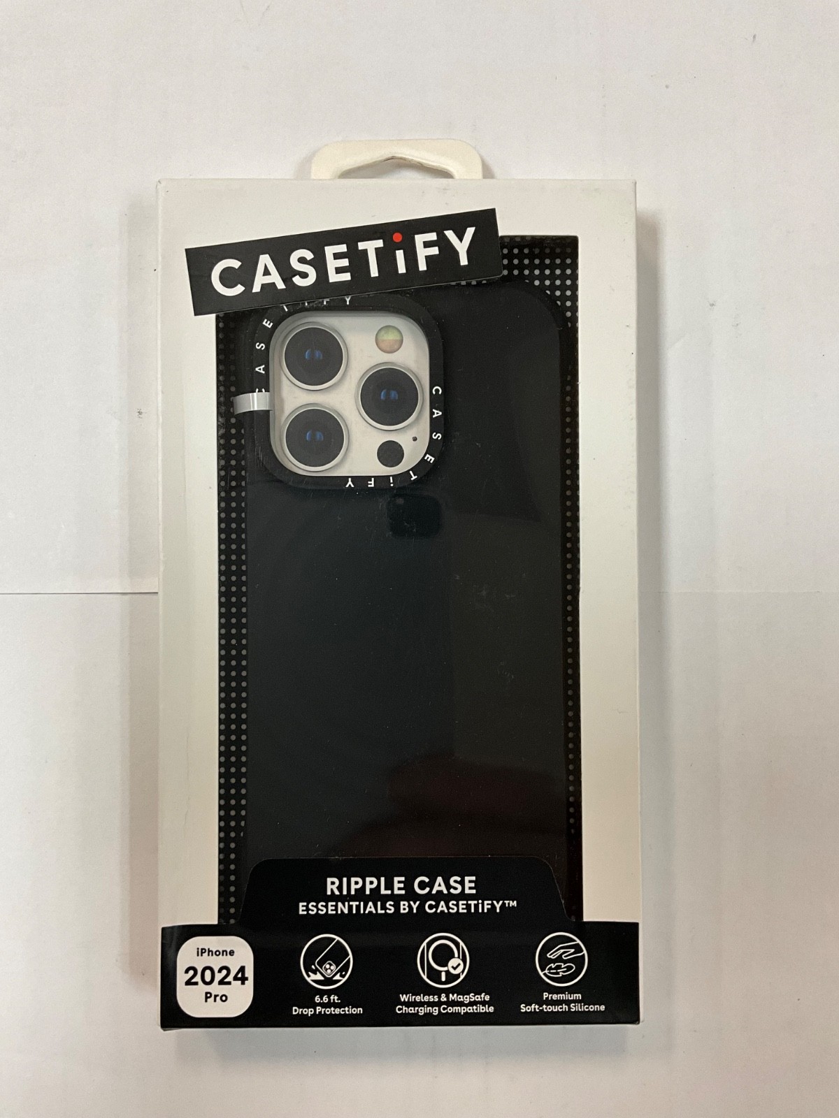 CASETiFY Essentials Ripple MagSafe Case for iPhone 16 Pro in Black