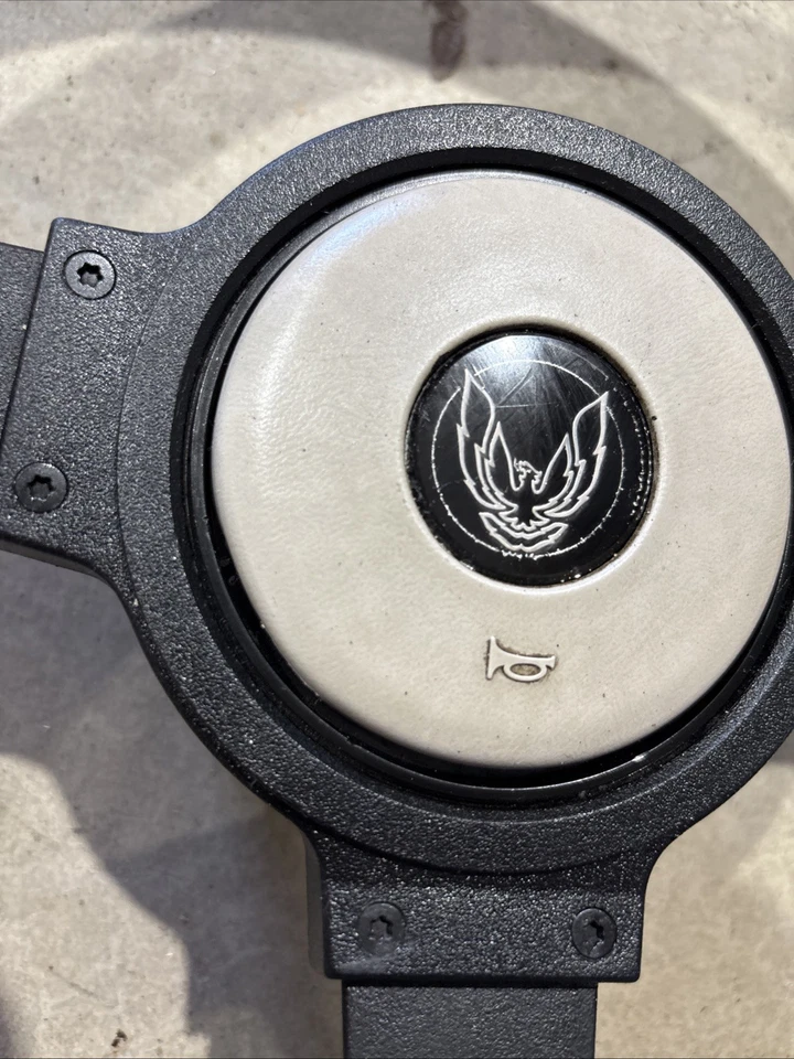 82-92 Trans Am Firebird Steering Wheel Foto 2 de 4
