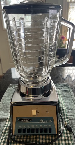 Vintage Osterizer Classic VIII 8 speed 541 Series E Chrome Blender