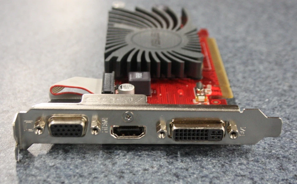 10x ASUS HD 5450 SILENT EAH5450SILENT/DI/512MD3/MG(LP) 512MB DDR3 IN BOX - Image 4 of 4