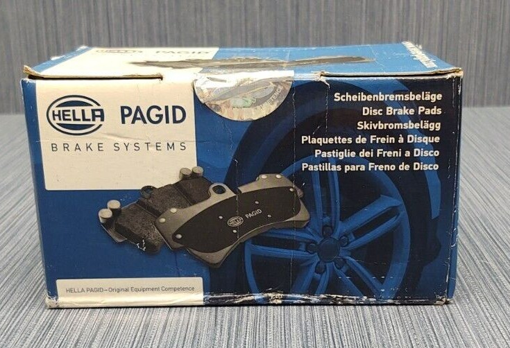 4 x HELLA PAGID Brake Pads T1686 8DB 355 013-201 | eBay