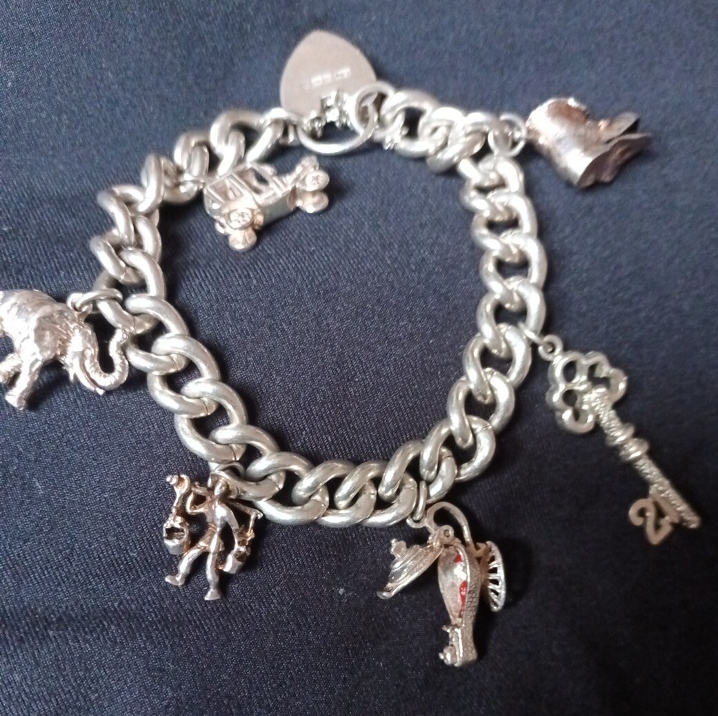 Stunning vintage solid silver 925 charm bracelet … - image 2