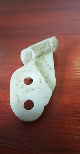 BMW E46 Stoßstange vorne O/S rechts Fahrerseite Träger 8195296