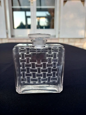 ANCIEN FLACON DE PARFUM R. LALIQUE VERRE PRESSE MOULE-DECOR DE CANNAGE-HOUBIGANT - Photo 1/4