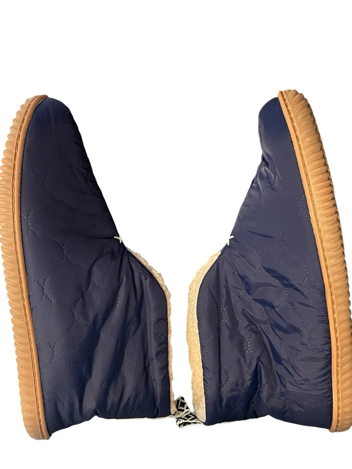 Botas chinelo acolchoadas azul marinho Dearfoams Sherpa forradas para ambientes internos e externos XL 11/12 - Imagem 4 de 4