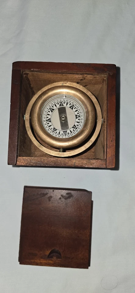Wilcox Crittenden Vintage Nautical Gimbal Compass with Original Wooden Box - Image 3 of 4