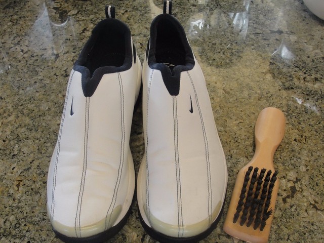 nike grill room slip on shoes