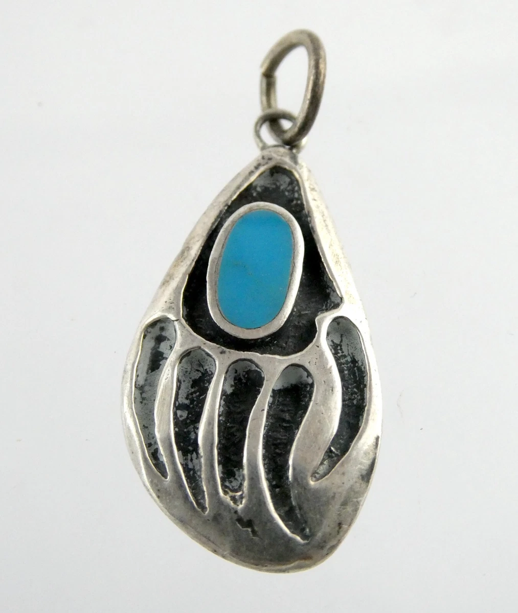 Vintage Southwestern Unmarked Sterling Silver Bear Claw Pendant