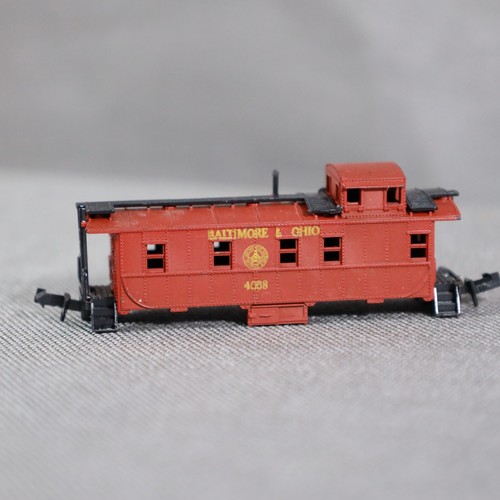 Acopladores rápidos de colección Minitrix Baltimore y Ohio 4038 offset cúpula caboose LEER | Zustand: Used
