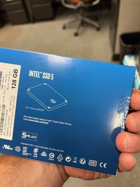 Intel 545s Series Solid State Drive, SATA III 2.5" 128GB SSD SSDSC2KW128G8X1 - Image 2 of 2