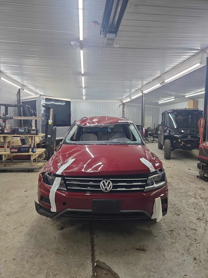 Used Front Right Exterior Door Handle fits: 2019 Volkswagen Tiguan assembly fron - Image 4 of 4