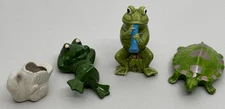 Lot of 4 Vintage Small Ceramic Water Related Animals Swan 2 Frogs and Turtle