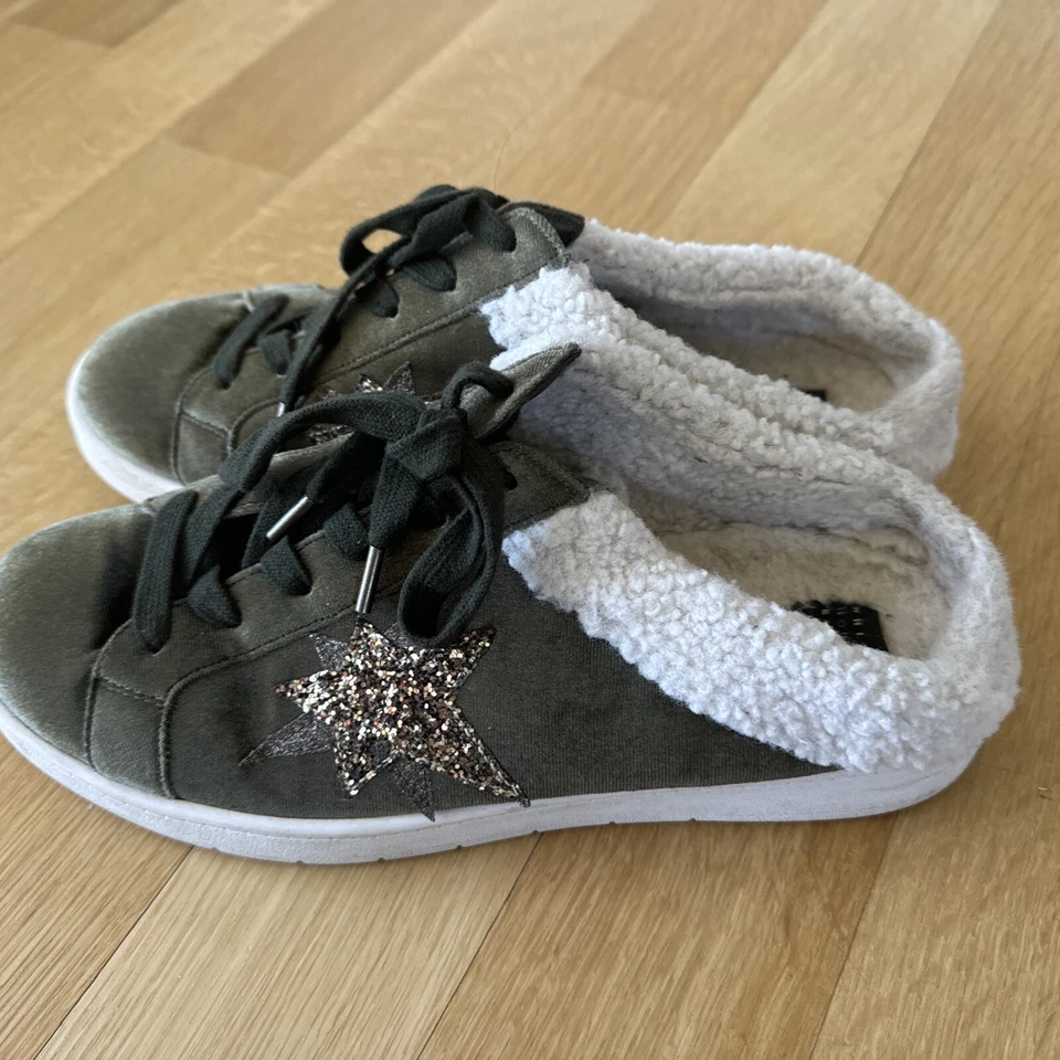 Tênis WhiteHouse Black Market veludo oliva Payton tamanho 10 Sherpa Star - Imagem 2 de 4