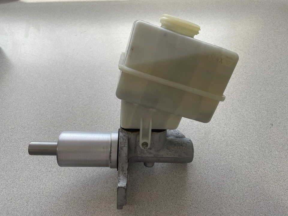 BMW X3 3.0Si E83LCI 2006-2010 ~ cilindro maestro de freno ~ 34336786629 ~ pieza OEM Foto 3 de 4