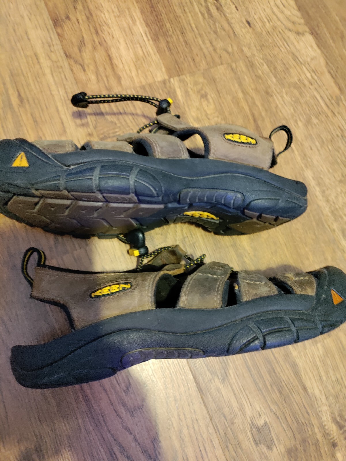 Sandali sportivi Keen Newport H2 in pelle marrone impermeabili da uomo taglia 7