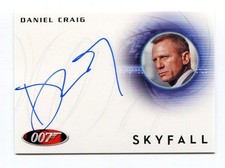2013 Rittenhouse James Bond Autographs and Relics Trading Cards 5